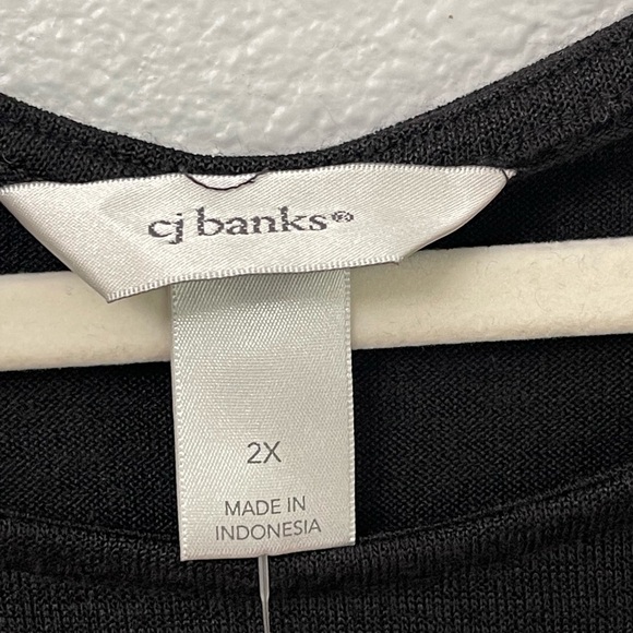 Cj Banks long sleeve Black red and lace trim top Size 2X 20/22 W - Picture 2 of 8